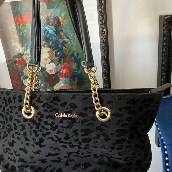 Calvin Klein black velvet animal spotted purse - Picture 3 of 12